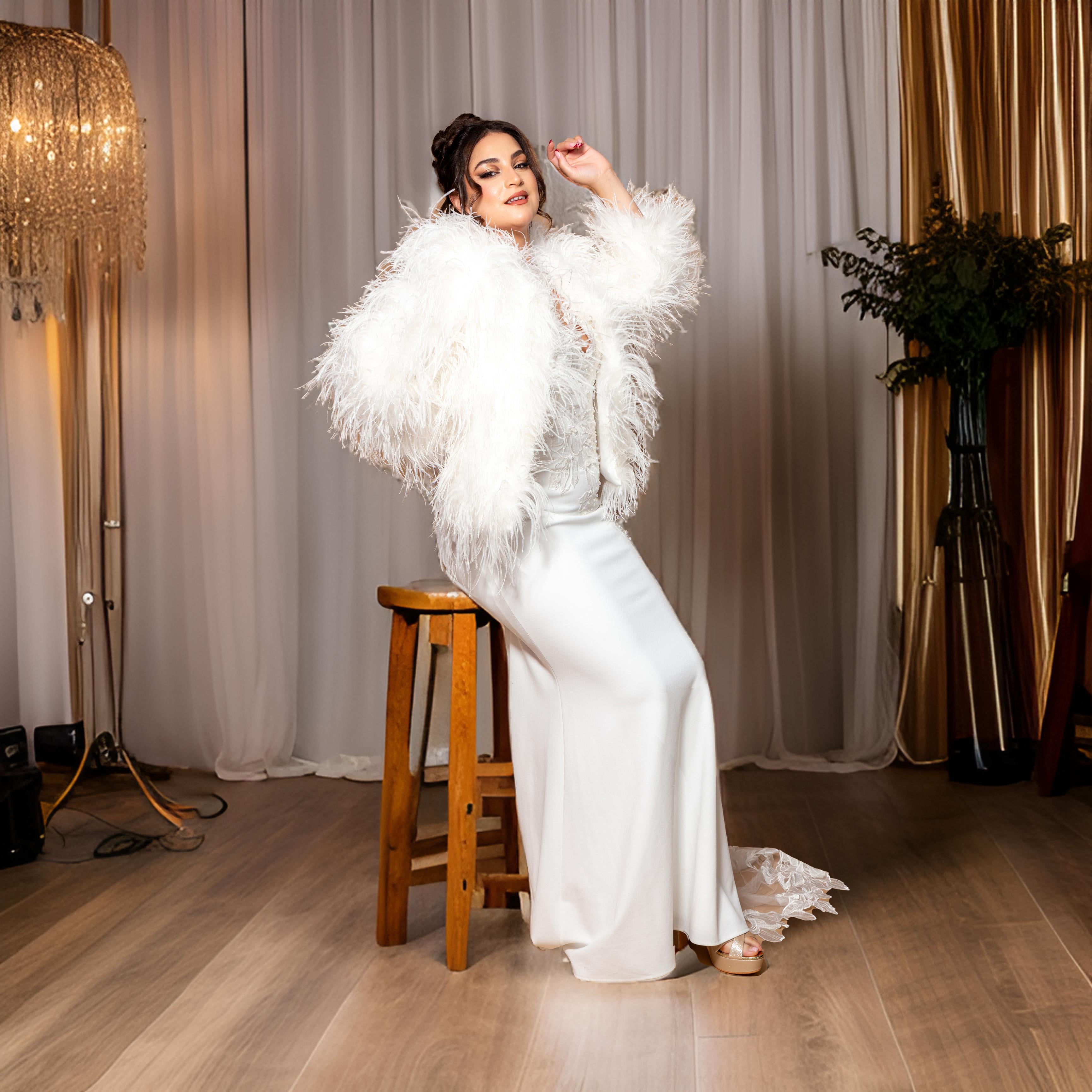 ABRIGO PLUMA LARGA AVESTRUZ NATURAL