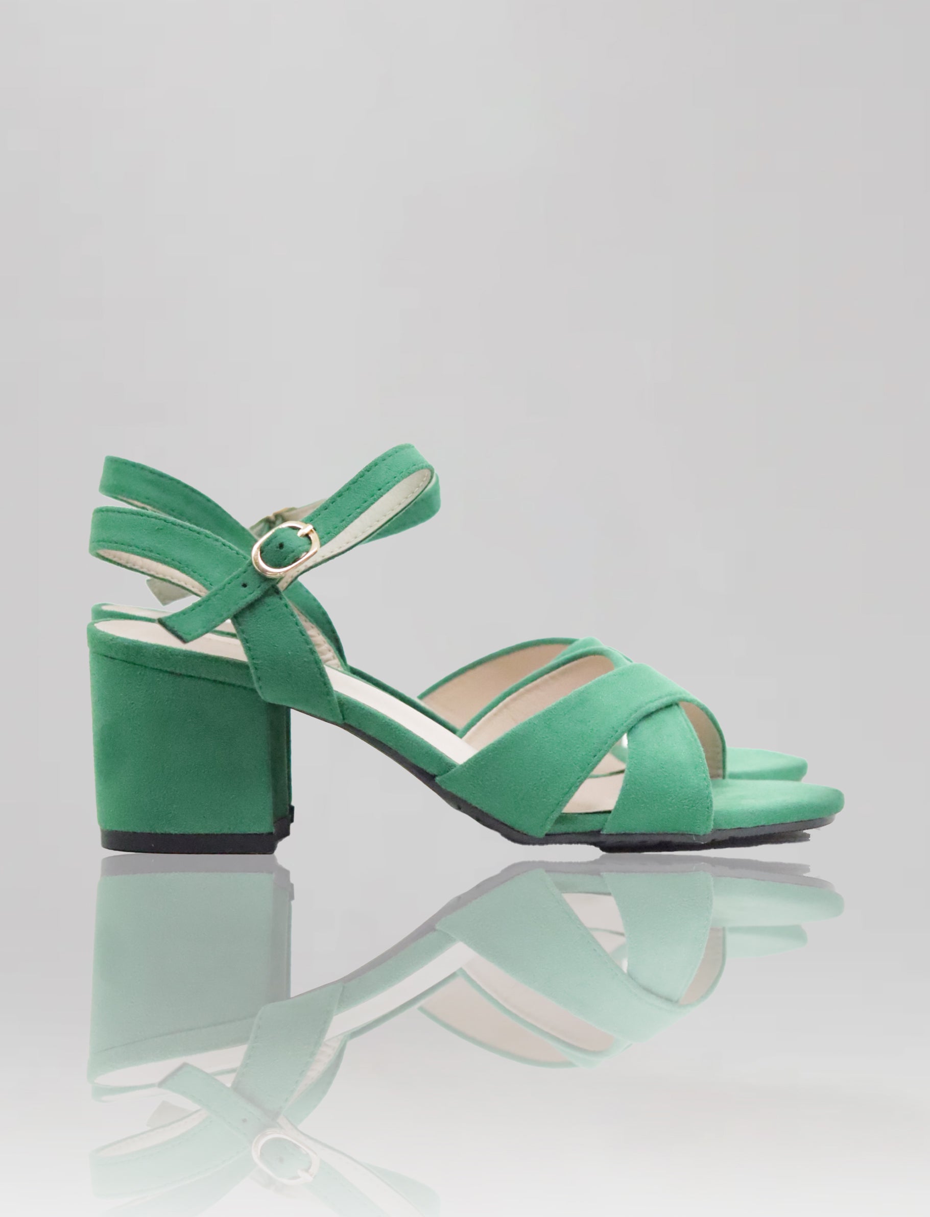 SANDALIA VERDE HOJA