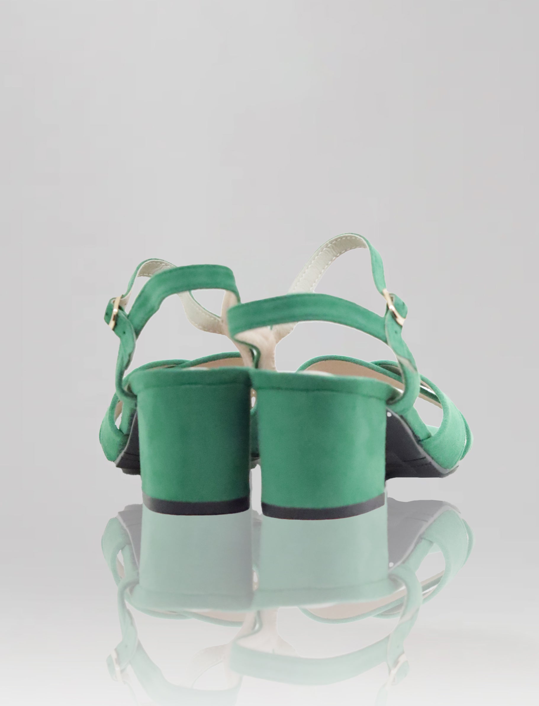 SANDALIA VERDE HOJA