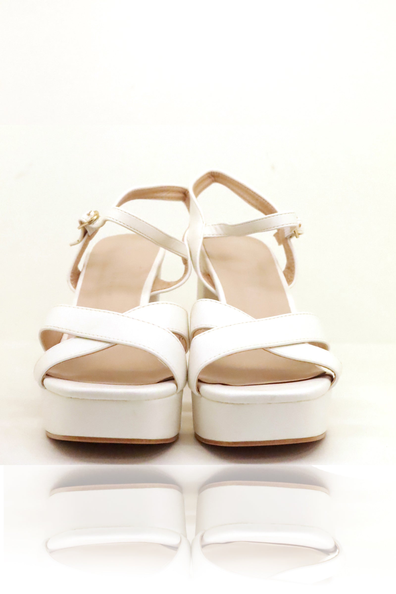 SANDALIA PLATAFORMA TACÓN CUADRADO